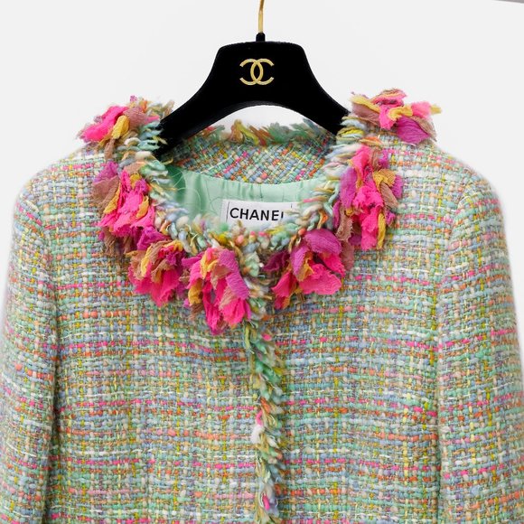 Chanel Fall 2001 Multicolour Silk Applique Tweed Jacket - Picture 4 of 16